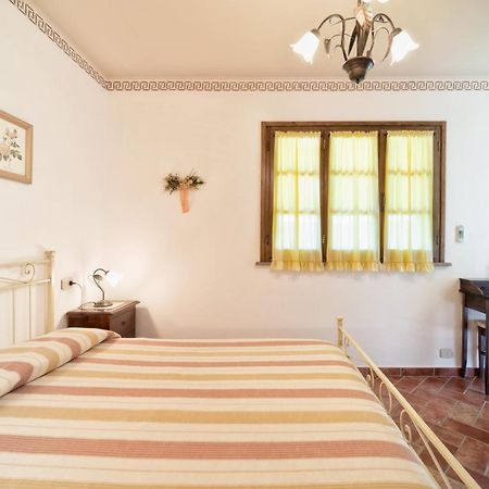 Agriturismo Lucerna Del Lago Prile Кастильоне дела Пеская Екстериор снимка