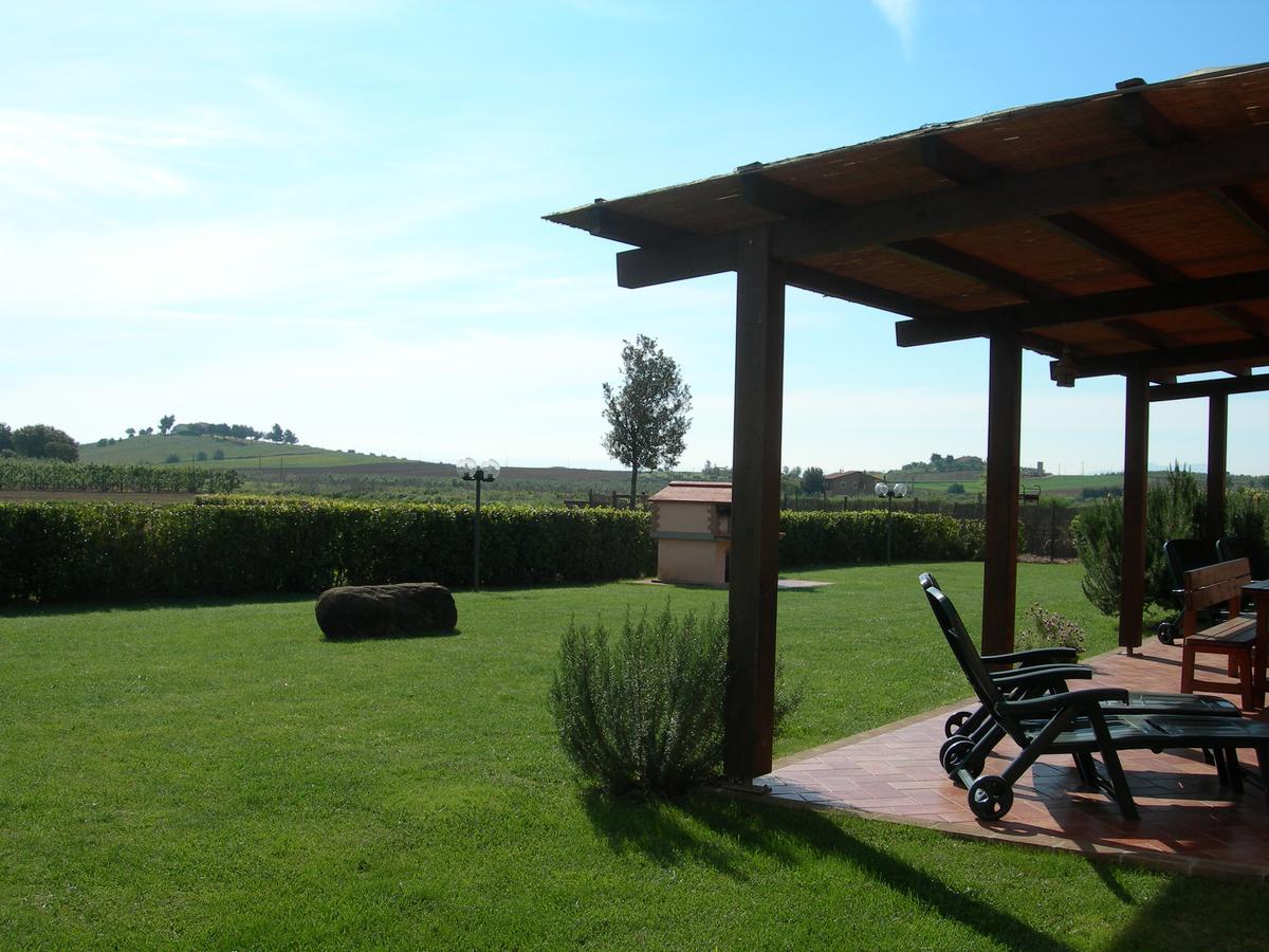 Agriturismo Lucerna Del Lago Prile Кастильоне дела Пеская Екстериор снимка